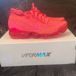 Digital PINK VaporMAX!